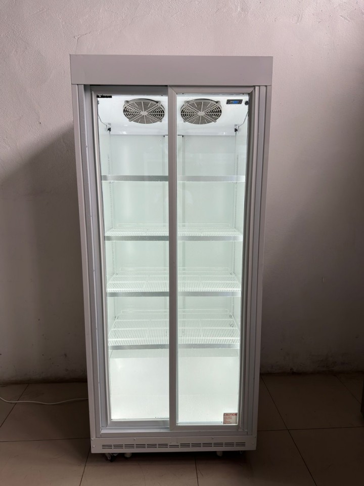 ---Chłodziarka 2019 r lodówka Ubc 84 cm Model: Omega XL