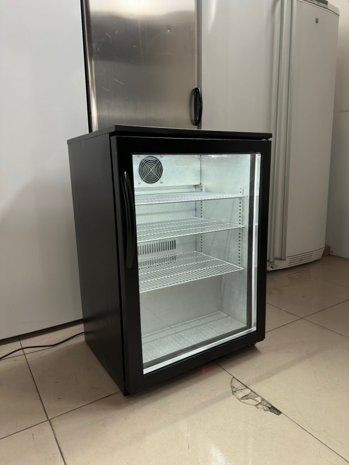 Chłodziarka pod blat 85 cm na bar 