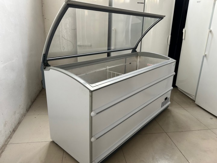 ---Duża zamrażarka Novum 601L  gastronomiczna 170 cm