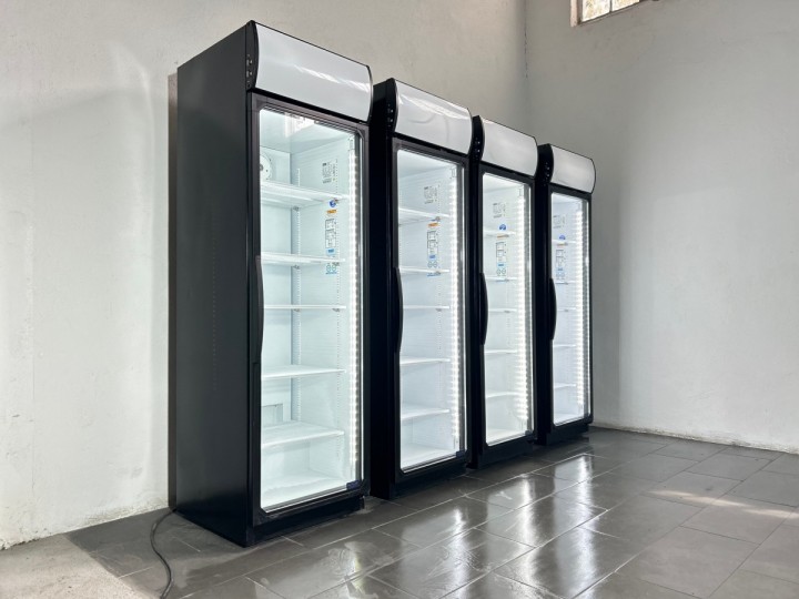 Używana witryna chłodnicza 60  Frigoglas S76 2020 rok